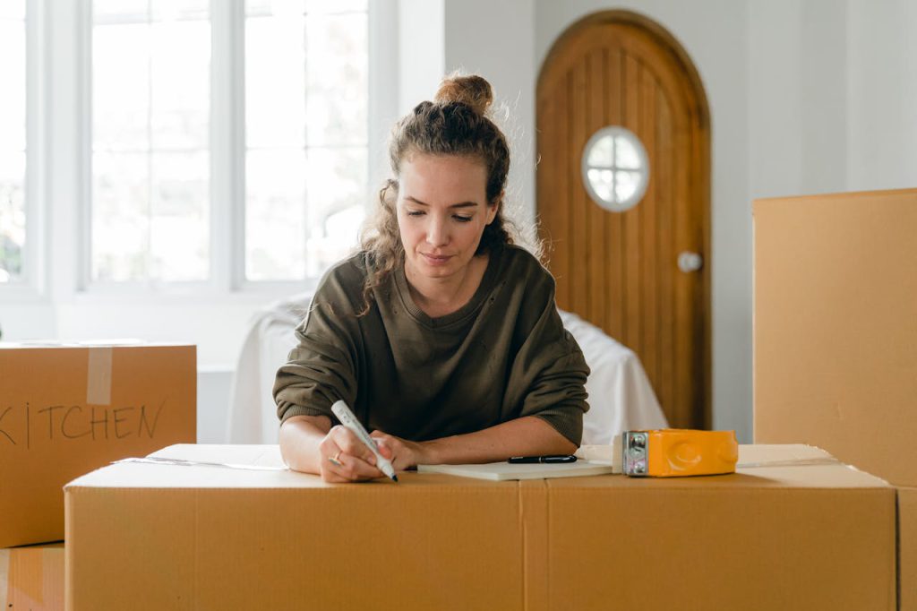 The Benefits of Hiring a Professional Moving Company